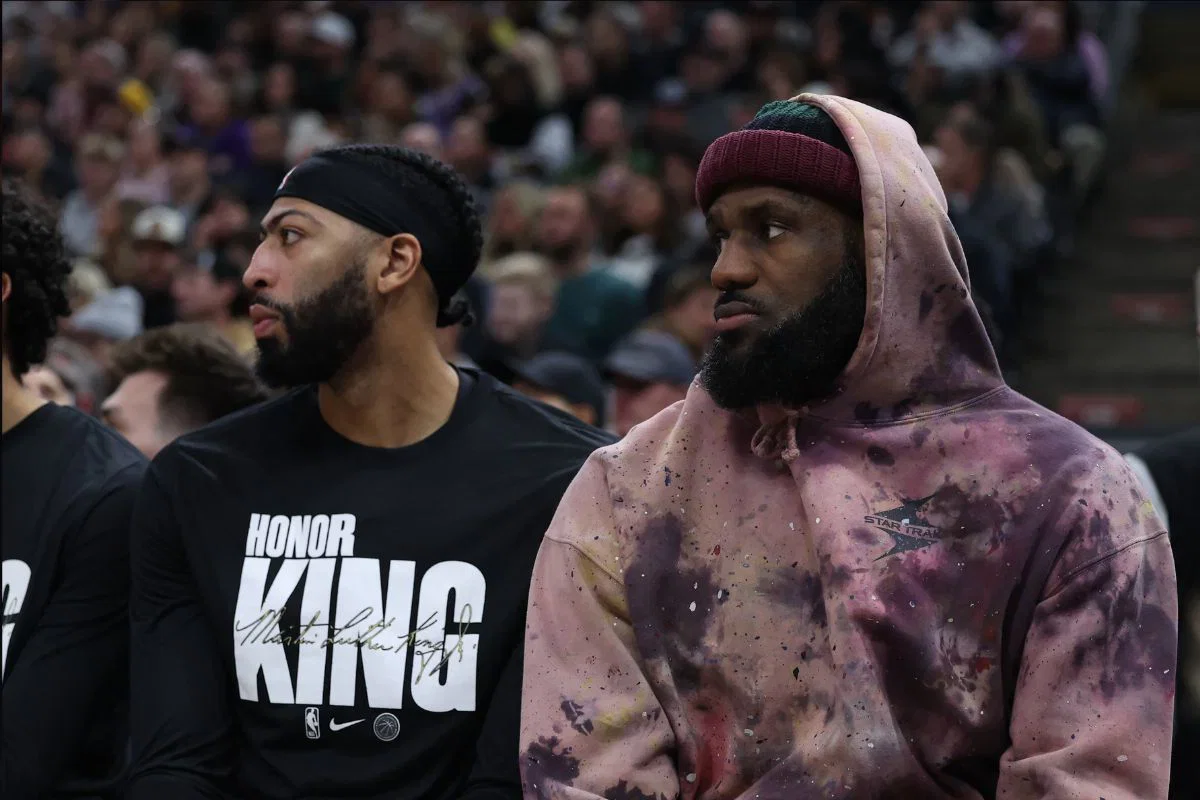 “They Are Not Waiting for Another Domino”: Shams Charania Shuts Down Anthony Davis Rumors in LeBron James Free Agency Talk